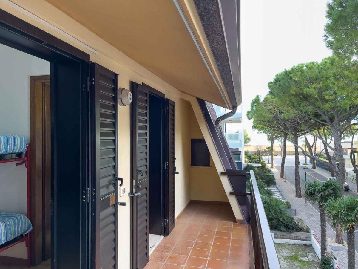 Apartments In Lignano Sabbiadoro 39726 Eksteriør billede