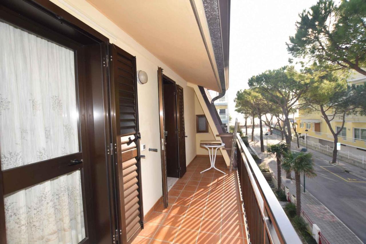 Apartments In Lignano Sabbiadoro 39726 Eksteriør billede